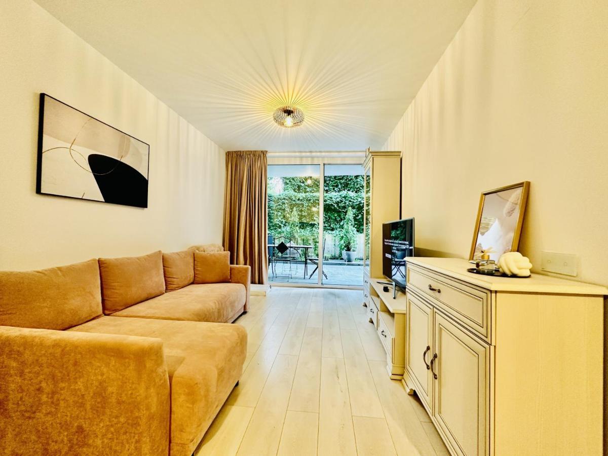 Palfi Apartment With Garden & Parking Клуж-Напока Экстерьер фото